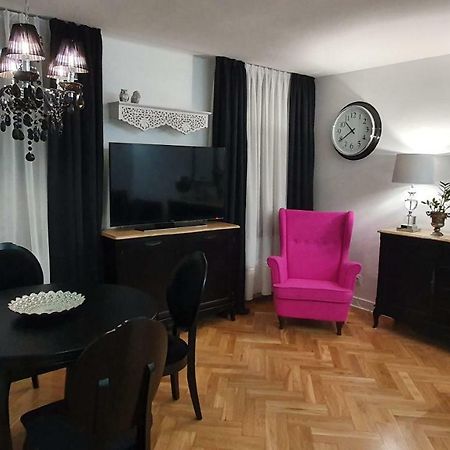 Apartament Twarda Apartment วอร์ซอ ภายนอก รูปภาพ