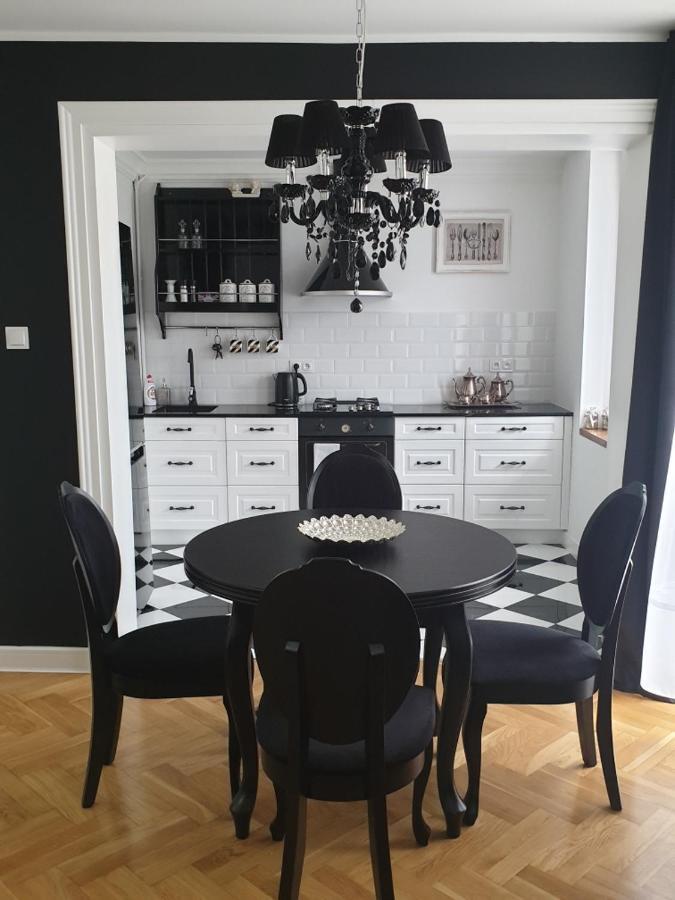 Apartament Twarda Apartment วอร์ซอ ภายนอก รูปภาพ
